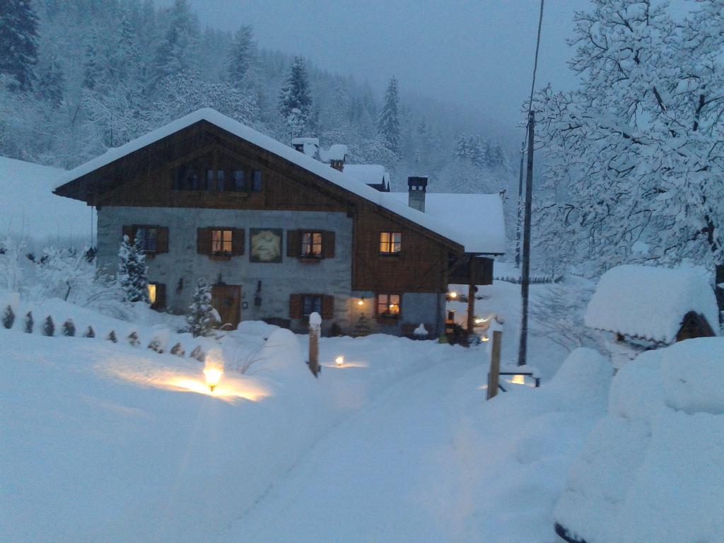 Maso Pin Bed & Breakfast Madonna di Campiglio Exterior photo