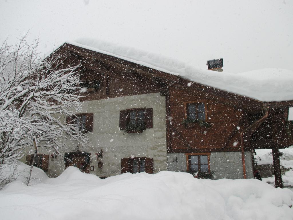 Maso Pin Bed & Breakfast Madonna di Campiglio Exterior photo